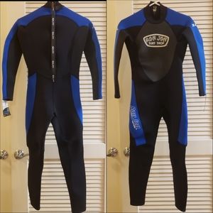 Wet suite size 12 boys NEVER WORN
